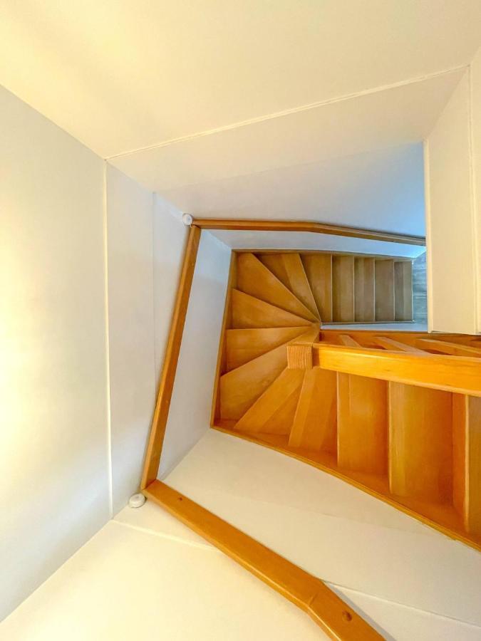 Séjour chez l'habitant Comfortable In Near La Defense Arena And Paris With Very Good Wifi *