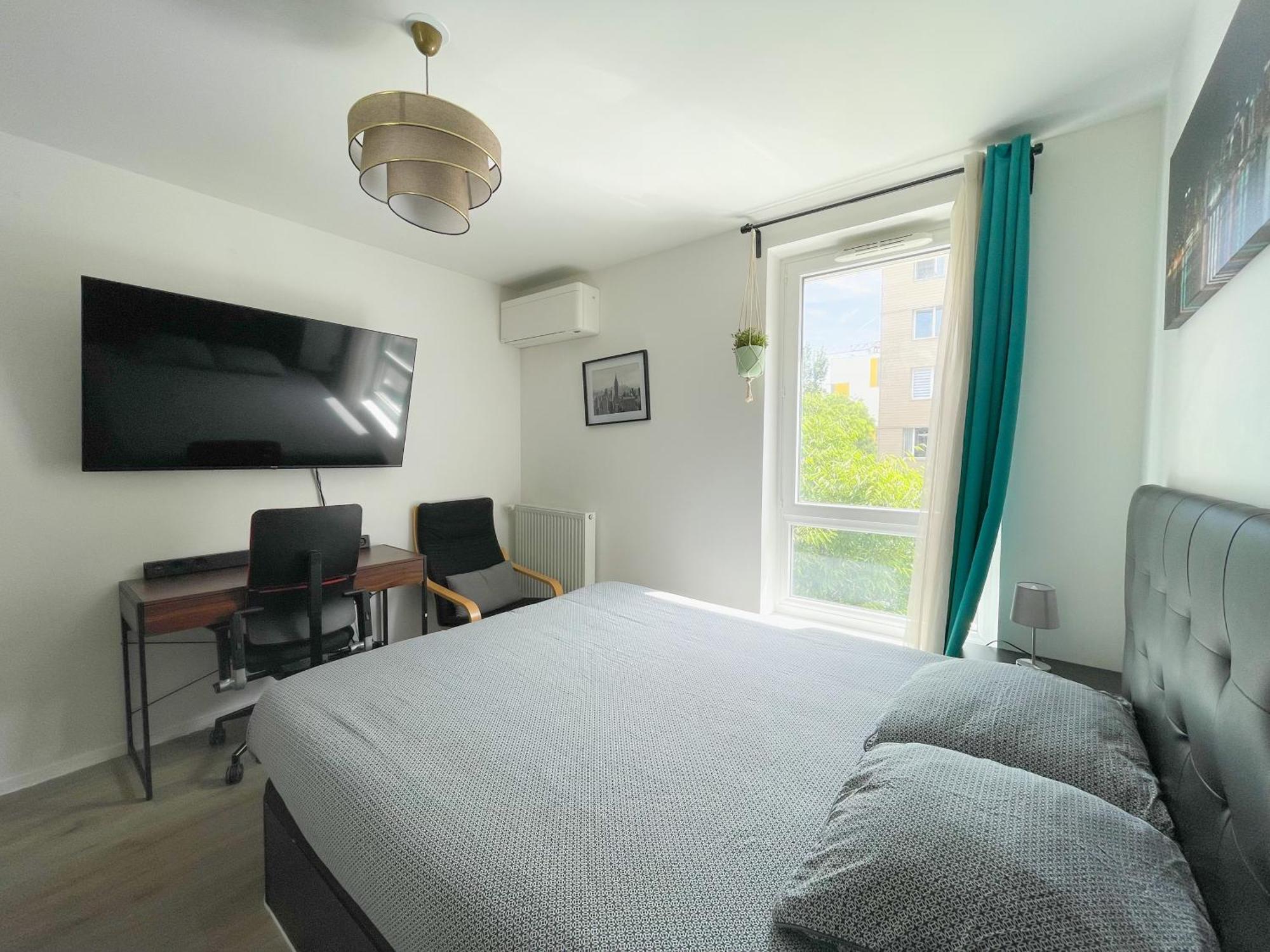 Séjour chez l'habitant Comfortable In Near La Defense Arena And Paris With Very Good Wifi Nanterre