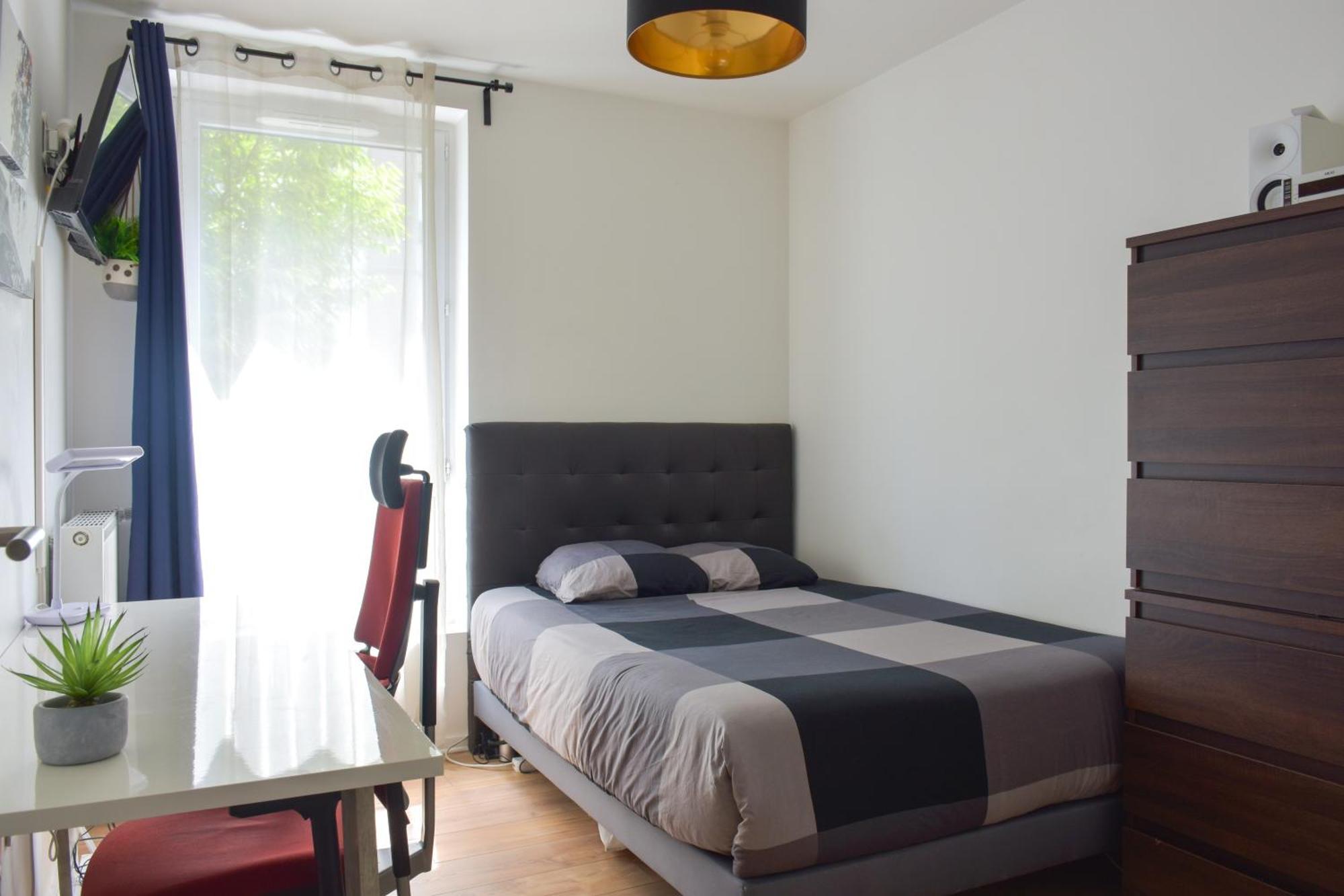 Comfortable In Near La Defense Arena And Paris With Very Good Wifi * Nanterre
