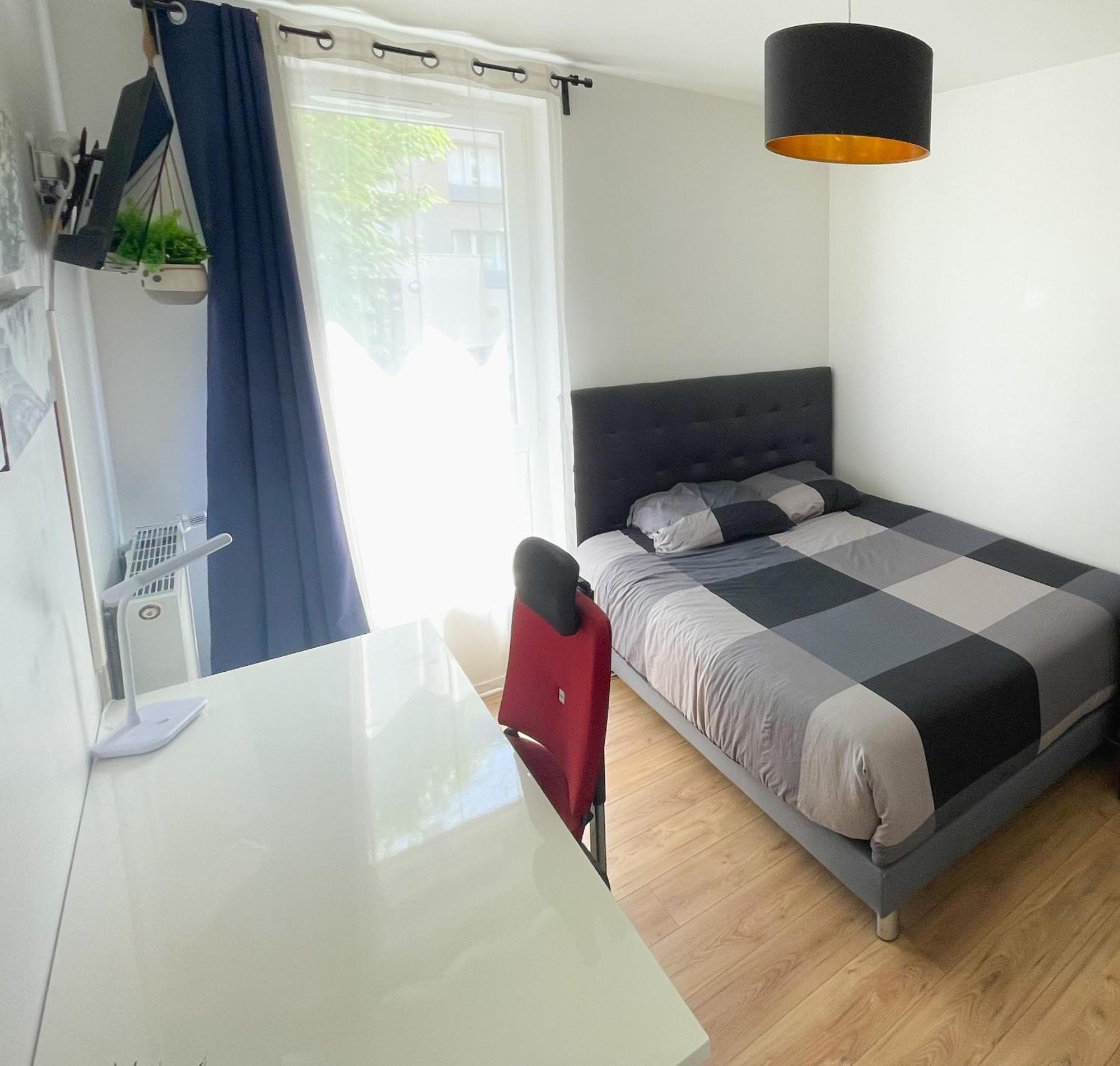 Comfortable In Near La Defense Arena And Paris With Very Good Wifi *