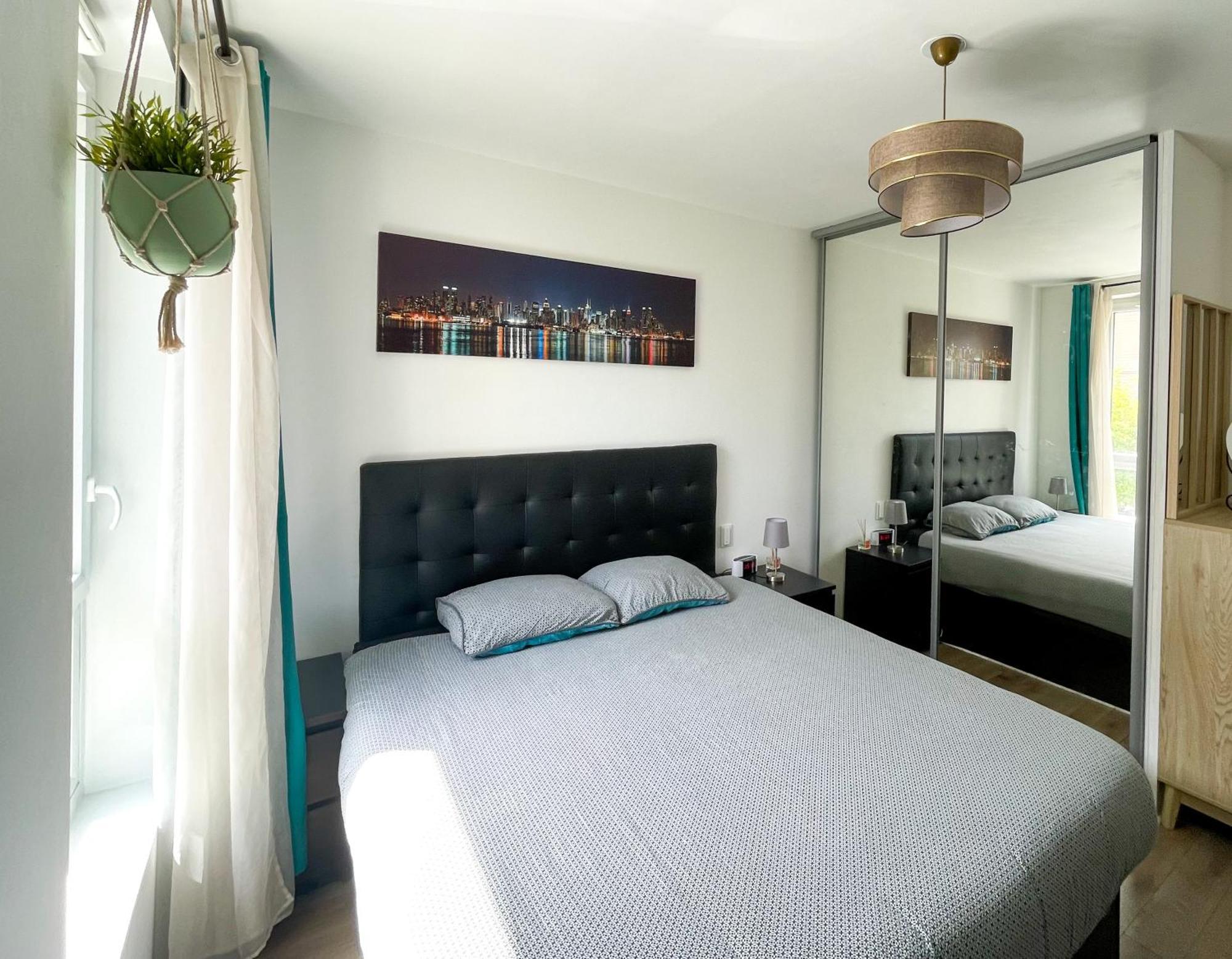 Comfortable In Near La Defense Arena And Paris With Very Good Wifi Séjour chez l'habitant *